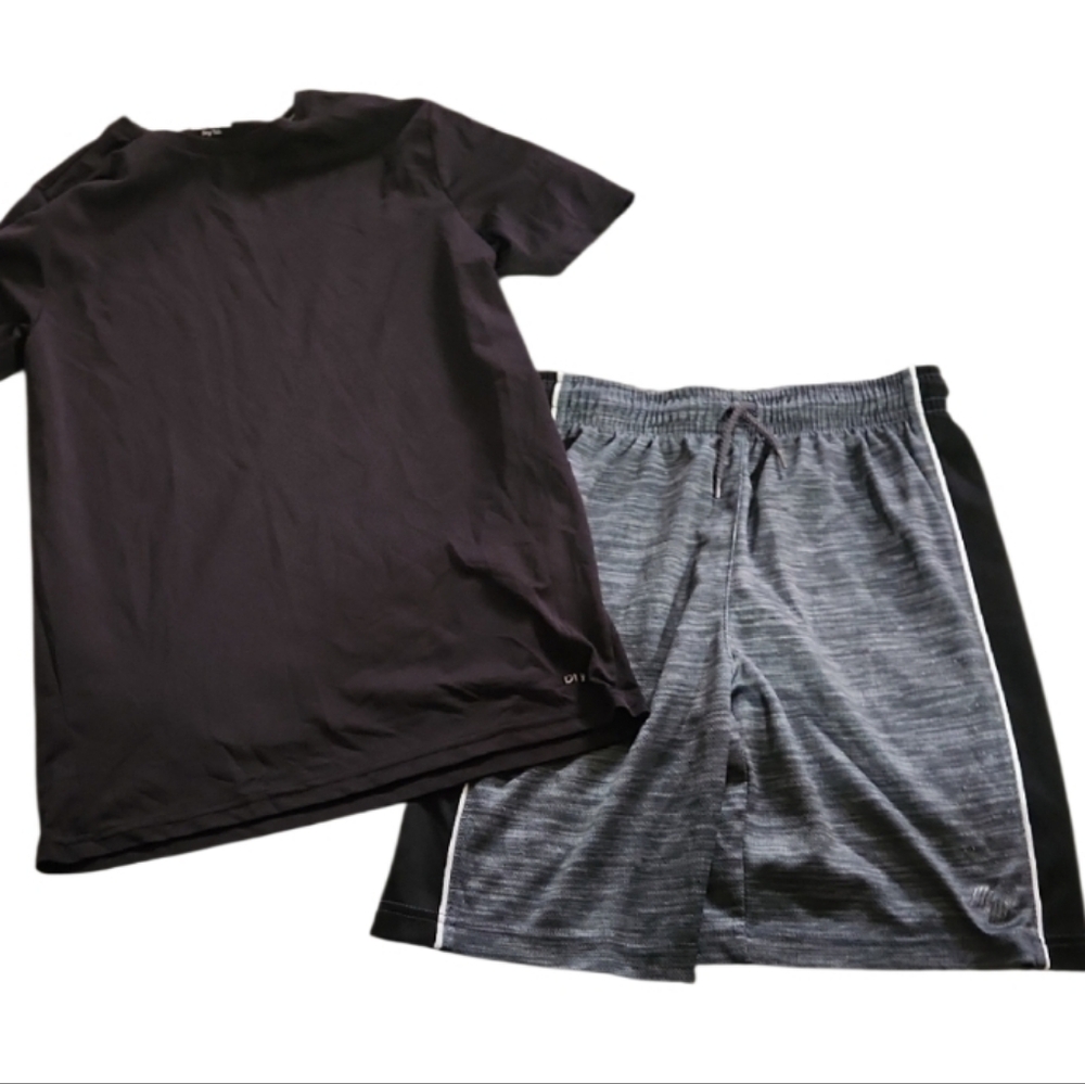 Black Tek Gear and Gray Place Sports Shorts Set 10/12